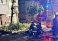 Дніпро знову під ударом РФ: “Шахед” влучив у дев”ятиповерхівку з людьми, є поранені (фото)