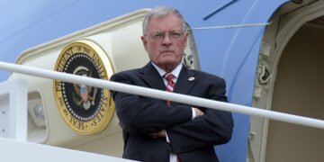 “Це війна”: Келлог зробив заяву про удари по НПЗ РФ, яку Путін точно не хотів почути
