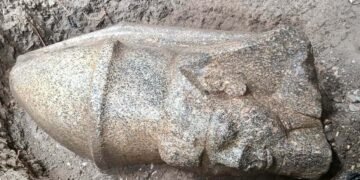 Випадковість призвела до відкриття: у Єгипті знайшли колосальні статуї Рамзеса II (фото)