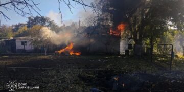 Одна загибла, семеро постраждалих у Лозовій Харківської області через атаку БпЛА