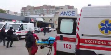 Удар “Шахеда” по Луцьку: Зеленський закликав не вмовляти Москву, а змушувати зупинитися