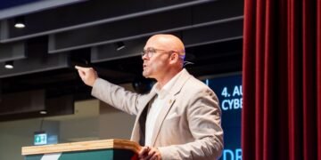 Ідея “податку на ШІ” заслуговує на увагу, медіа повинні мати частку від нього – міністр цифрових технологій Баварії