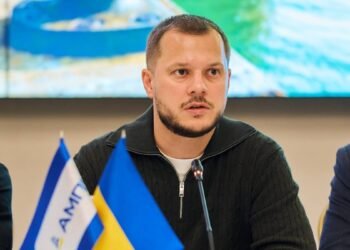У Києві наступного тижня планують розпочати будівництво резервних переправ через Дніпро – Калашник