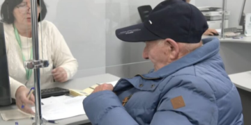 Пенсію зупинили через РФ: як повернути гроші і якої довідки не існує