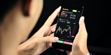 Криптобіржа Binance зазнала масштабної кібератаки: хакери могли вивести мільярди доларів