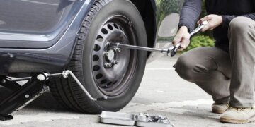 Від восьмиста до трьох тисяч гривень: скільки коштує перевзути авто цієї осені