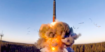 Не перший раз на “ручнику”: радник ОП підтвердив затримку розвідданих США щодо балістики РФ