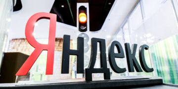 Удар по дата-центру “Яндекса” вивів з ладу десятки сервісів: що відбувається в РФ (фото)