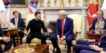 Подарунки Путіну не спрацюють на мир: Зеленський відреагував на скандальне рішення Трампа