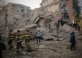 Унаслідок ракетного удару по багатоповерхівці в Прилуках є загиблі й поранені – ОВА