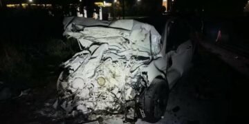 Біля Львова зіткнулися вантажівка та Mercedes: травмувалися двоє людей