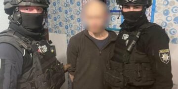 У Шептицькому чоловік поранив ножем військового ТЦК та вистрілив у поліцейського
