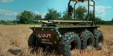 Українські військові вперше провели бойову операцію з НРК на автопілоті (відео)