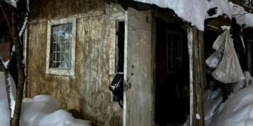 Тричі вдарила ножем у шию, а потім заснула: у Львові 55-річну жінку засудили за вбивство