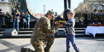 У Львові виплатять по 10 тисяч гривень дітям загиблих захисників: куди звертатися