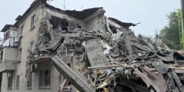 Росія вдарила КАБами по Запоріжжю: загинули 12 людей, серед них троє дітей