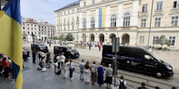 Завтра Львів попрощається із захисниками Русланом Мусієнком та Романом Криванем