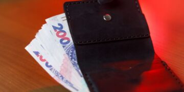 ПФУ дав роботодавцям час до 31 жовтня: від цього залежить оплачувана відпустка частини працівників