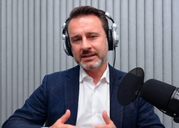 Подвійний удар Трампа по Україні: Саймон Шустер про угоди з Путіним та послаблення санкцій