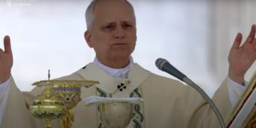 Папа Лев XIV у розмові з Путіним закликав до припинення вогню заради евакуації жителів Олешок