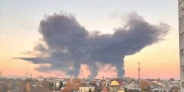 Новокуйбишевський НПЗ палає після атаки дронів: удар стався попри повідомлення WSJ про паузу
