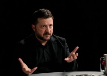 Зеленський: Трамп перекладає на мене провину за російську агресію
